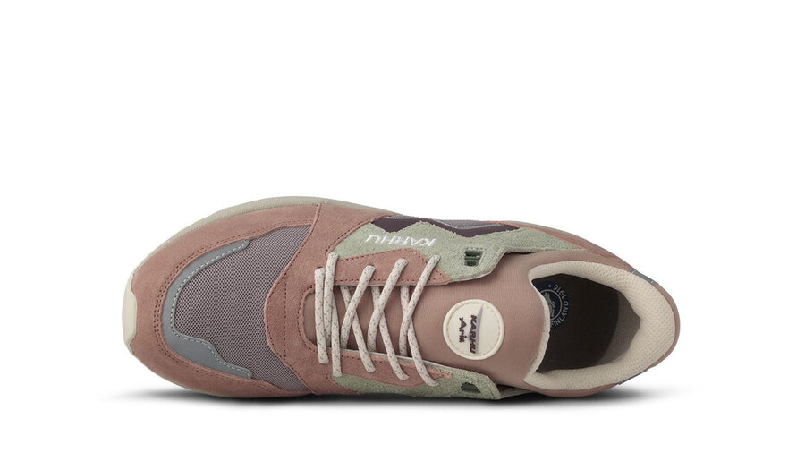 karhu aria 95 - warm taupe fig sneakers vintage