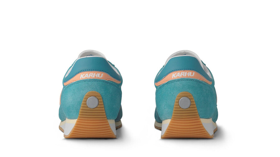 karhu mestari delphinium blu peach fuzz classic sneakers